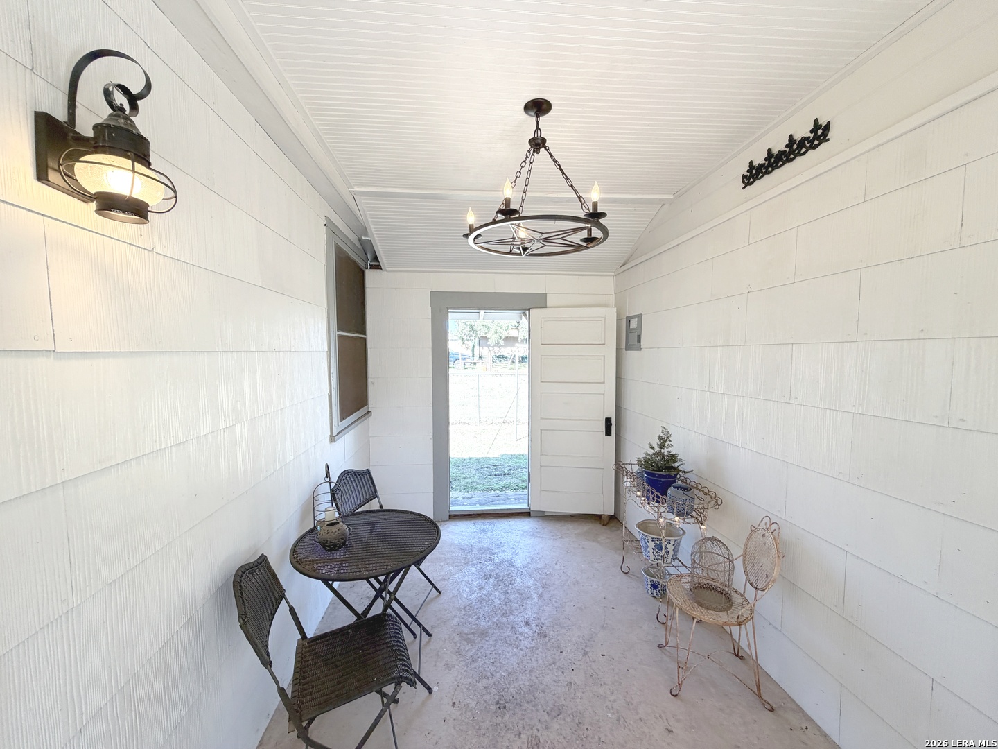 162 N Third Street Harper TX 78631