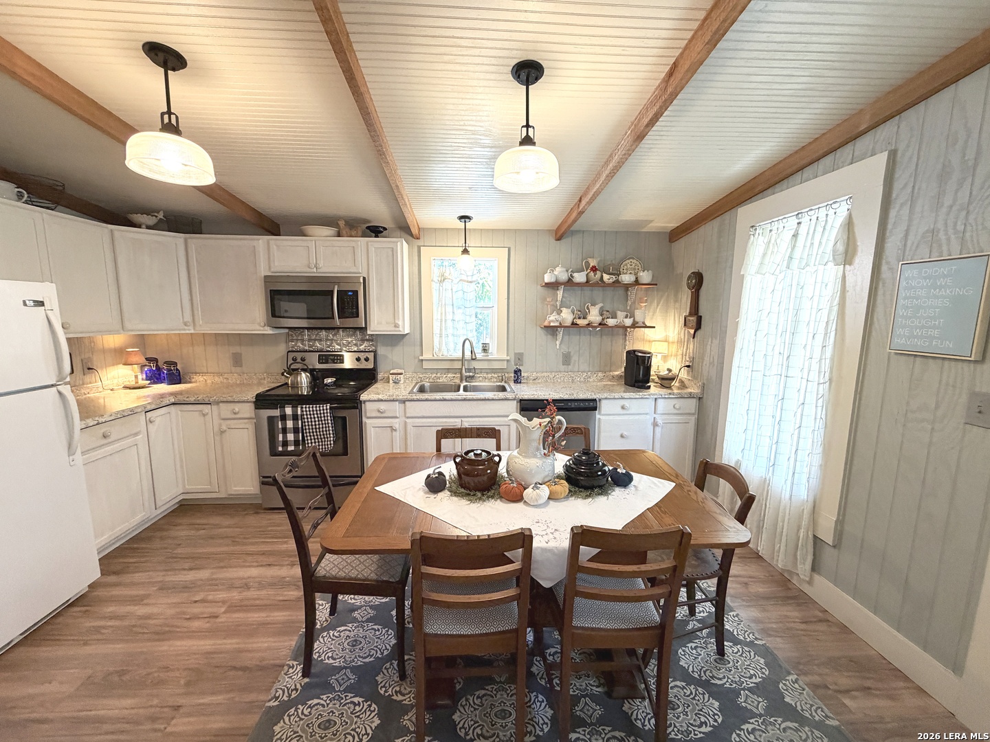 162 N Third Street Harper TX 78631