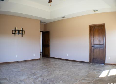 201 Abrego Lake Floresville TX 78114