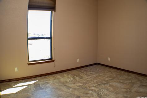 201 Abrego Lake Floresville TX 78114