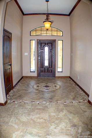 201 Abrego Lake Floresville TX 78114