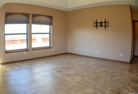 201 Abrego Lake Floresville TX 78114