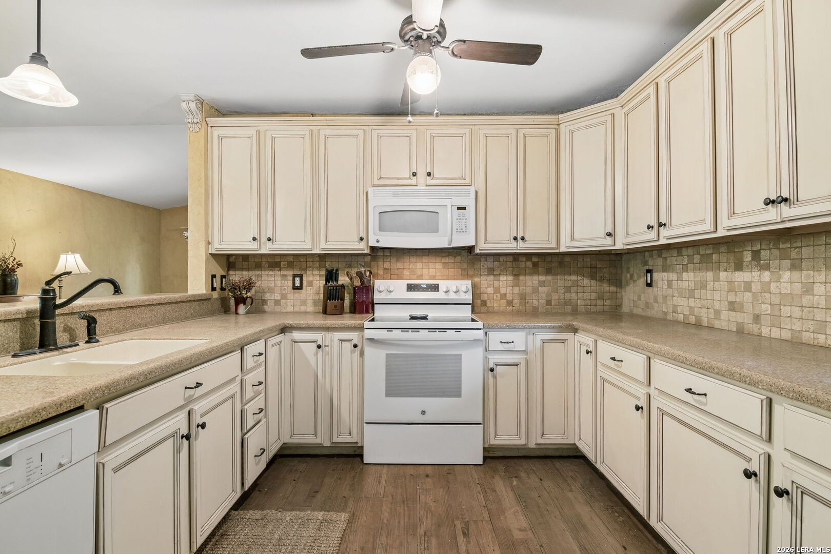 5631 Wood Climb Street San Antonio TX 78233