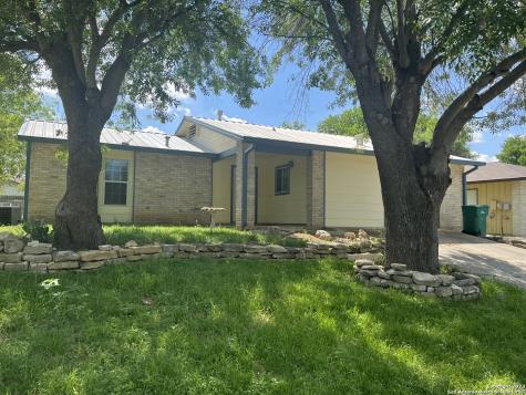 127 N Meadow Street Converse TX 78109
