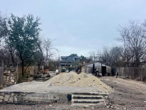 136 University Avenue San Antonio TX 78201