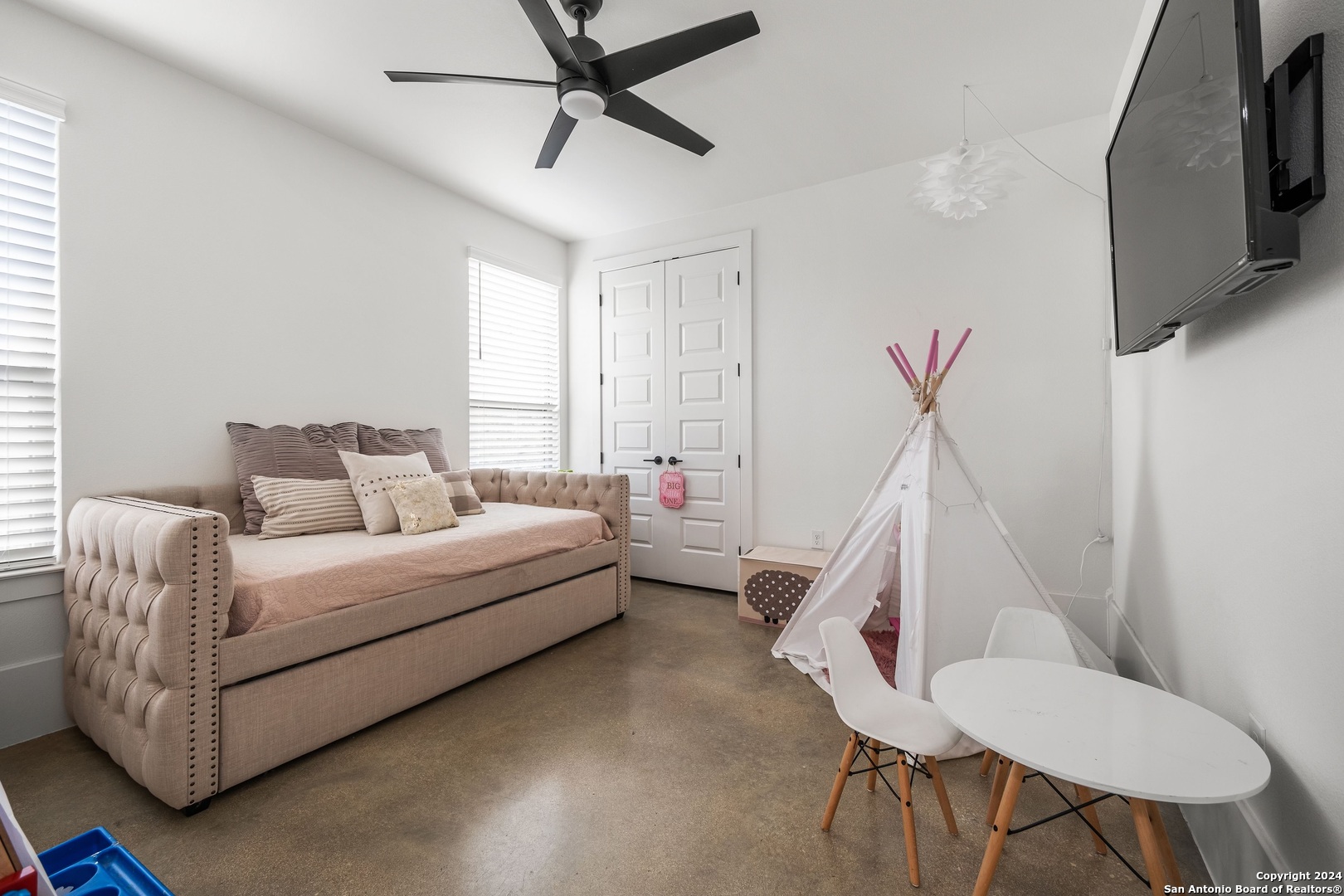 211 Spacious Sky San Antonio TX 78260