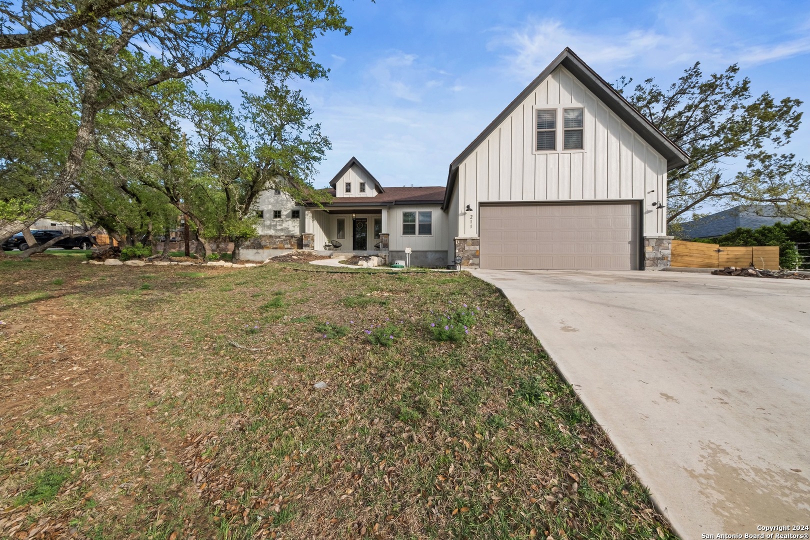 211 Spacious Sky San Antonio TX 78260