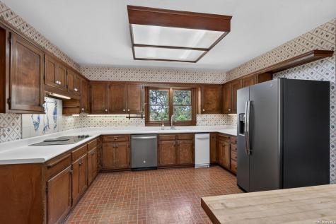 2634 County Road 4713 Lacoste TX 78039