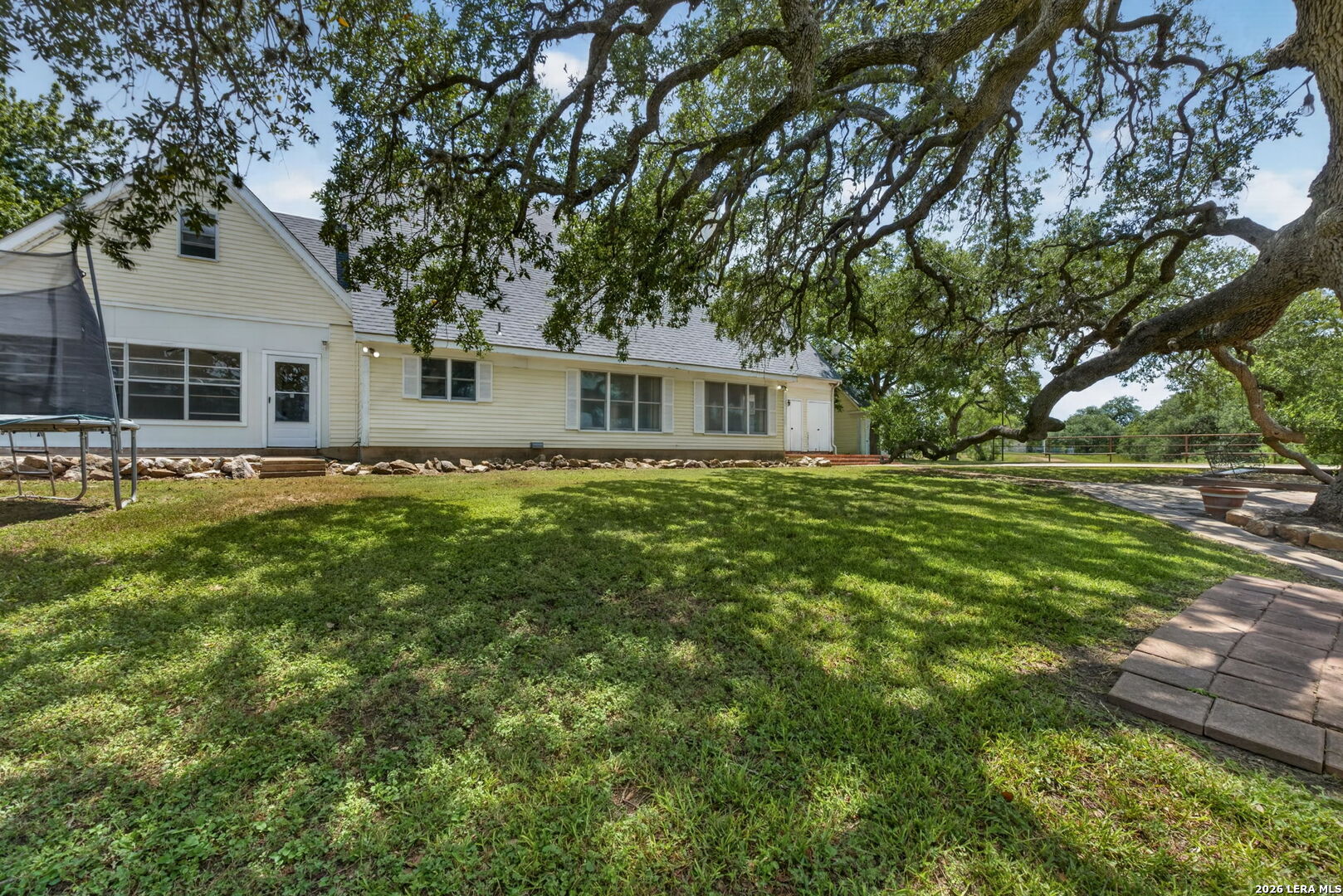 2634 County Road 4713 Lacoste TX 78039