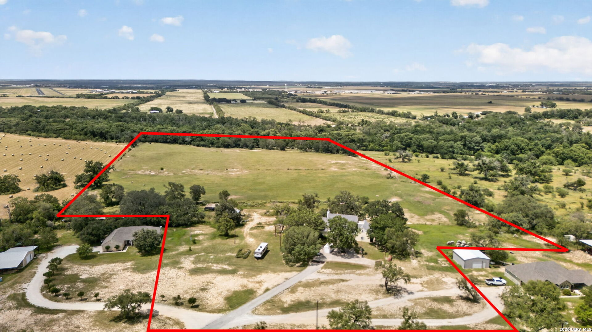 2634 County Road 4713 Lacoste TX 78039