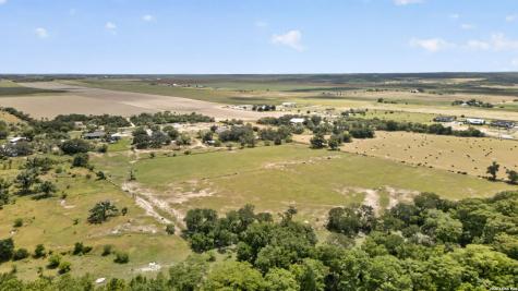 2634 County Road 4713 Lacoste TX 78039
