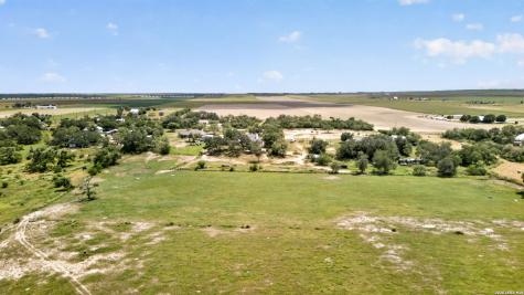 2634 County Road 4713 Lacoste TX 78039