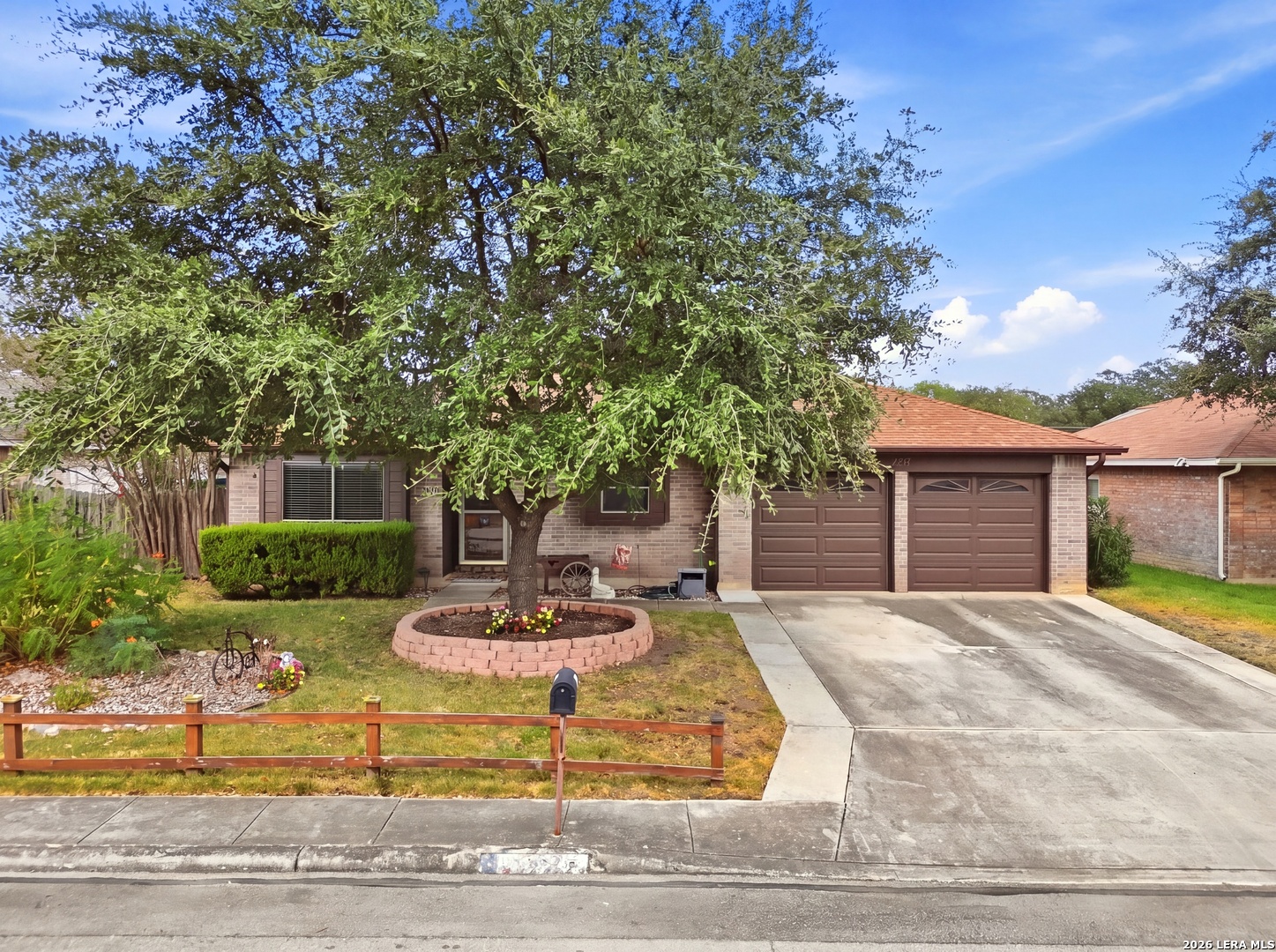2747 Knoll Tree Street San Antonio TX 78247