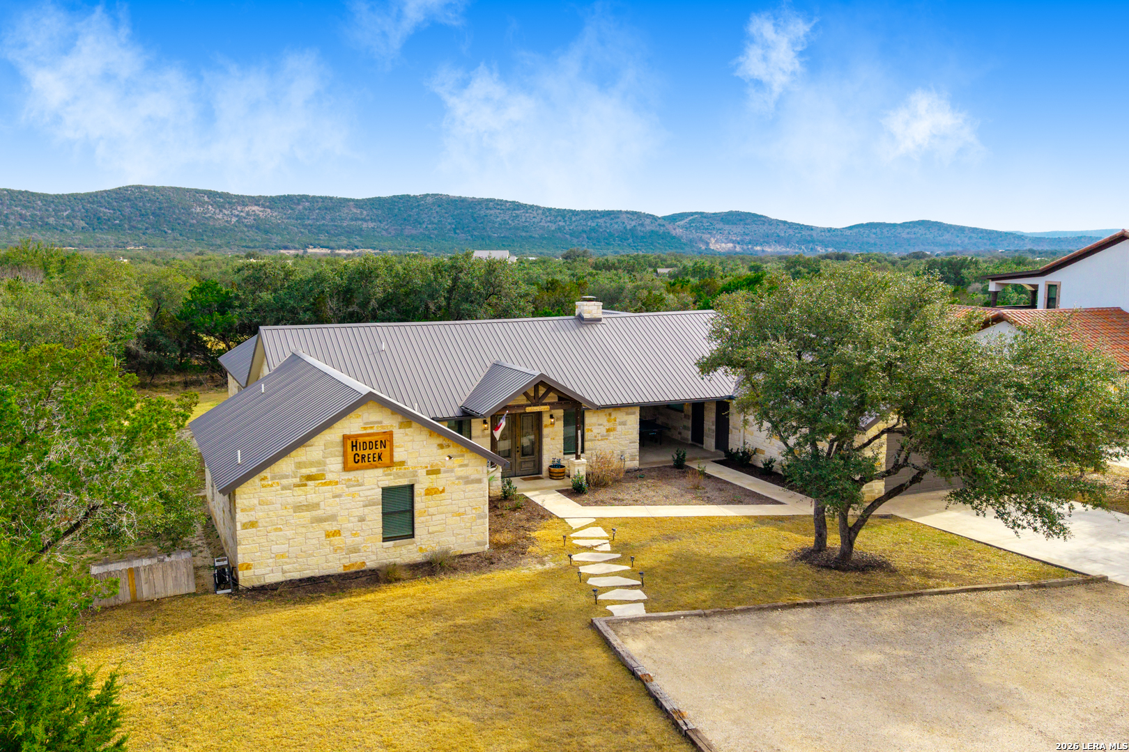 1723 Mountain Valley Concan TX 78838