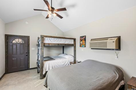 1723 Mountain Valley Concan TX 78838