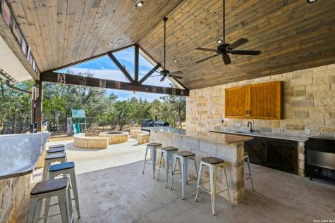 1723 Mountain Valley Concan TX 78838