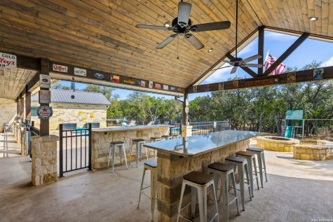 1723 Mountain Valley Concan TX 78838