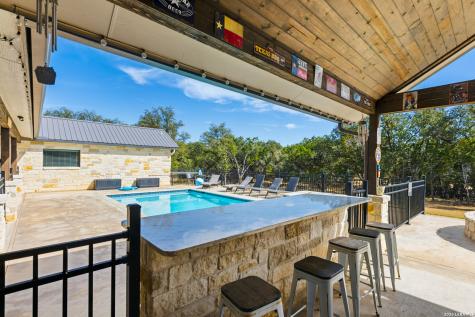 1723 Mountain Valley Concan TX 78838