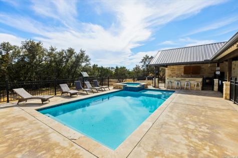 1723 Mountain Valley Concan TX 78838