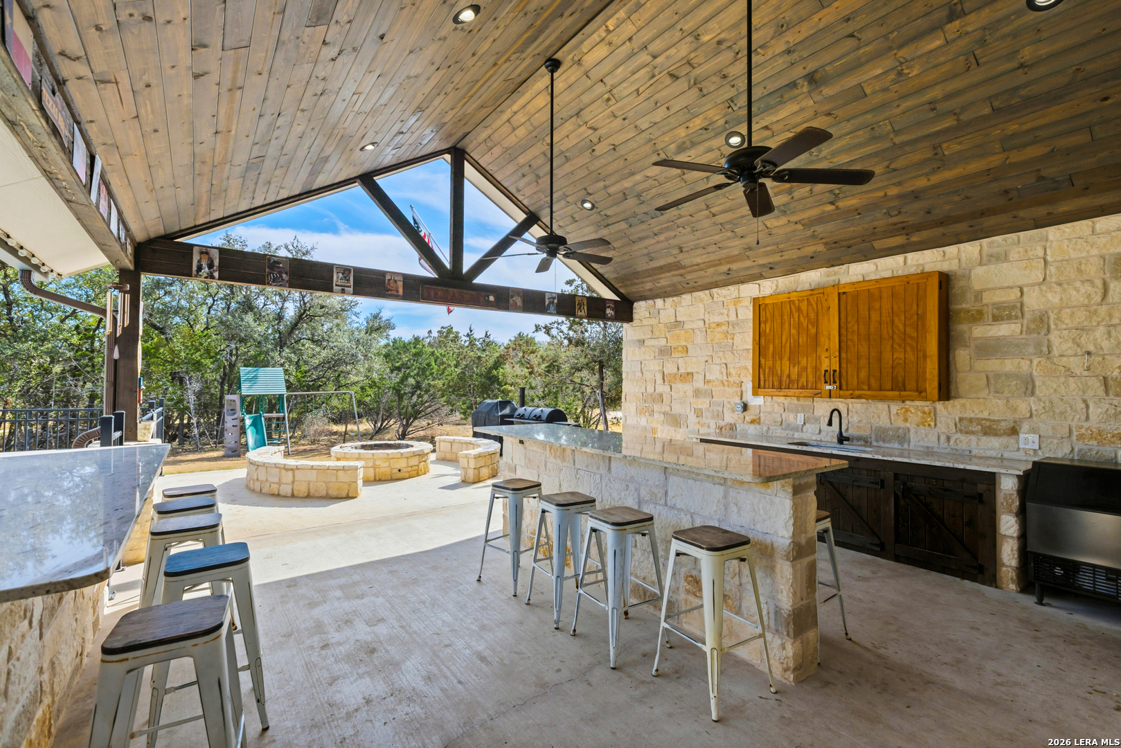 1723 Mountain Valley Concan TX 78838