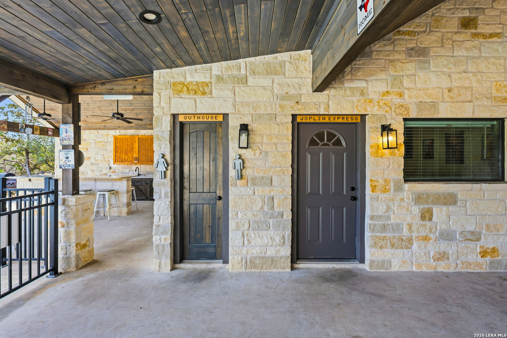 1723 Mountain Valley Concan TX 78838