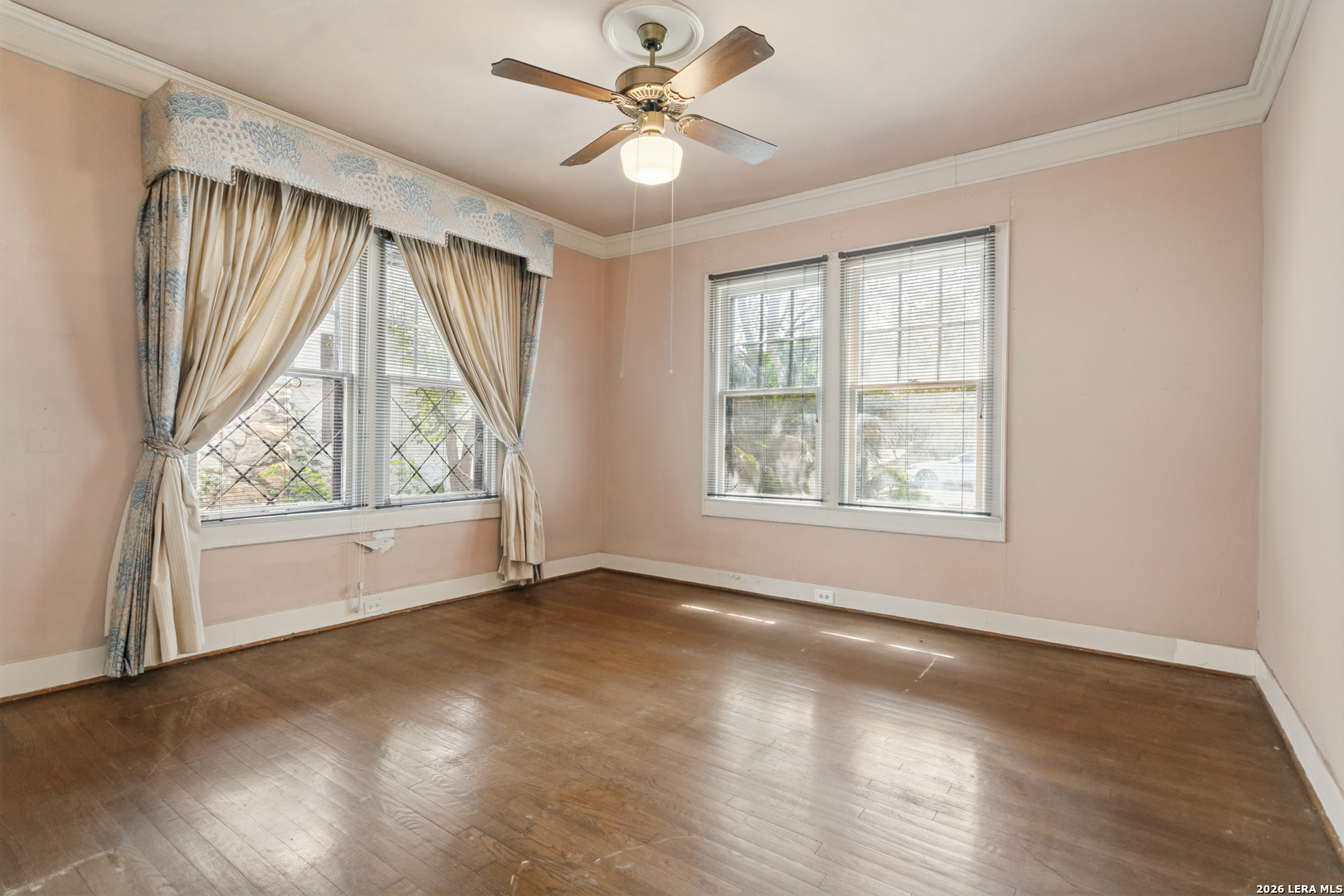 323 W Lullwood Avenue San Antonio TX 78212