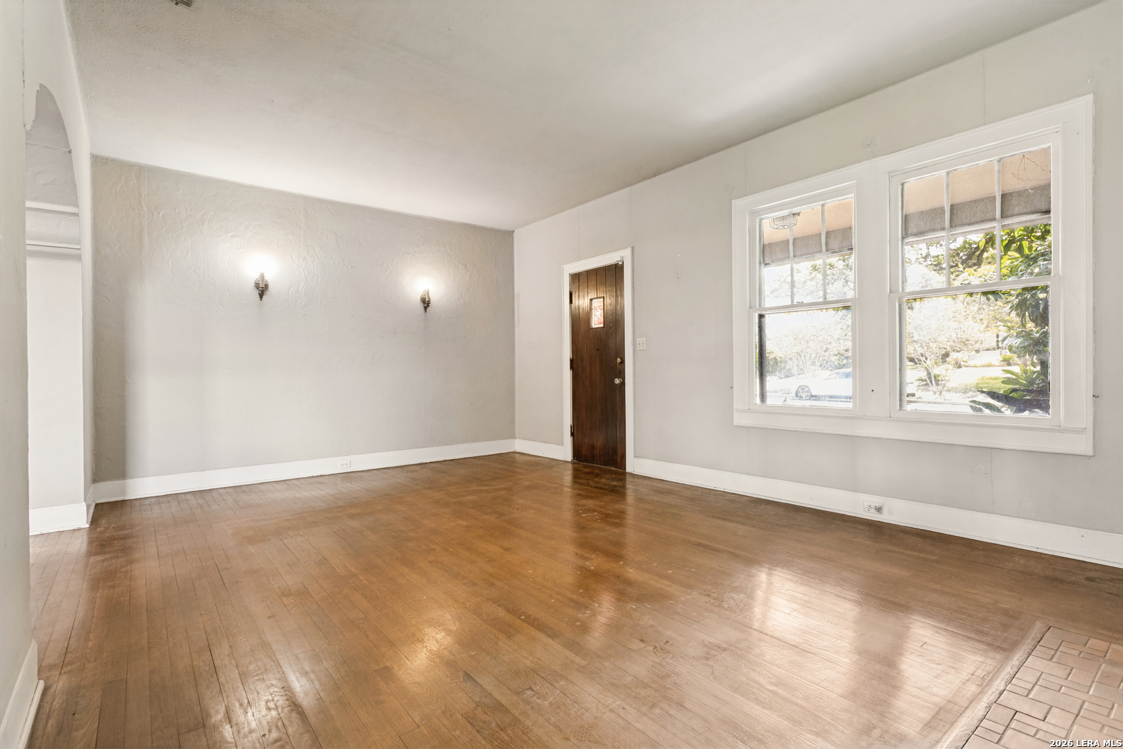 323 W Lullwood Avenue San Antonio TX 78212