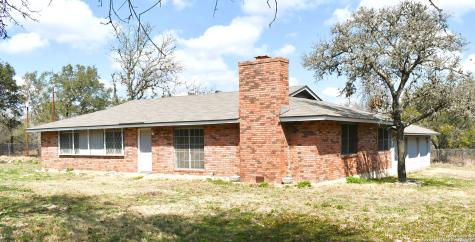722 Woodcrest Road Somerset TX 78069