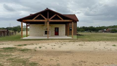7274 Fm 327 Elmendorf TX 78112