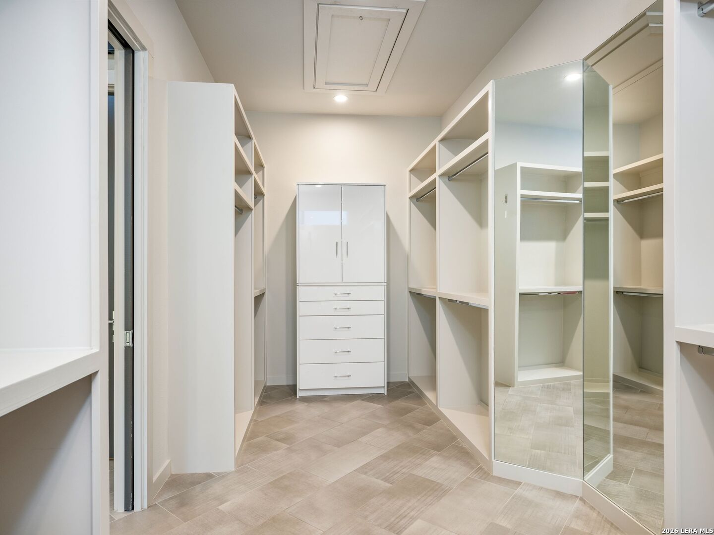 7203 Bella Rose San Antonio TX 78256