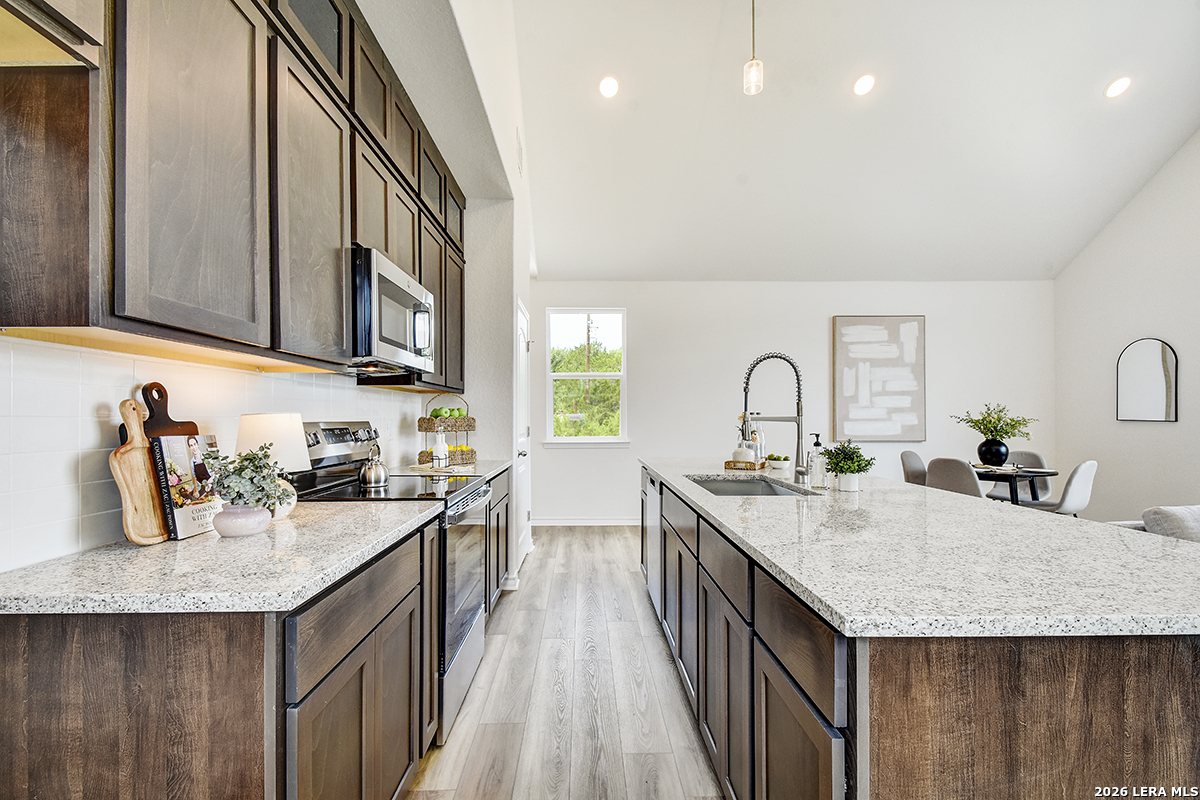 352 Caveside Drive Canyon Lake TX 78133