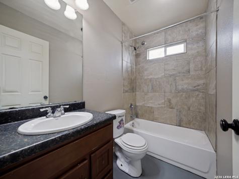 529 Indian Crossing Jourdanton TX 78026
