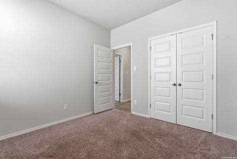 2521 Hiddenbrooke Trace Seguin TX 78155