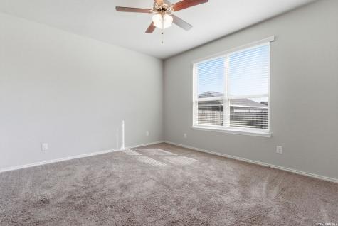2521 Hiddenbrooke Trace Seguin TX 78155