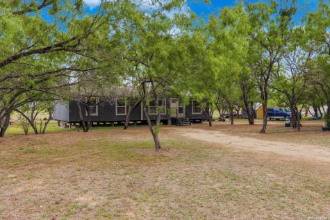 119 Avery Drive Somerset TX 78069