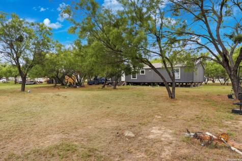119 Avery Drive Somerset TX 78069
