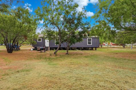 119 Avery Drive Somerset TX 78069