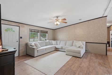 119 Avery Drive Somerset TX 78069