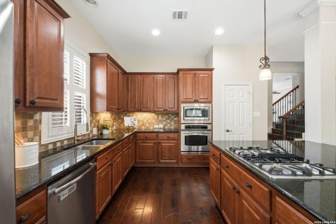 819 Tiger Lily San Antonio TX 78260