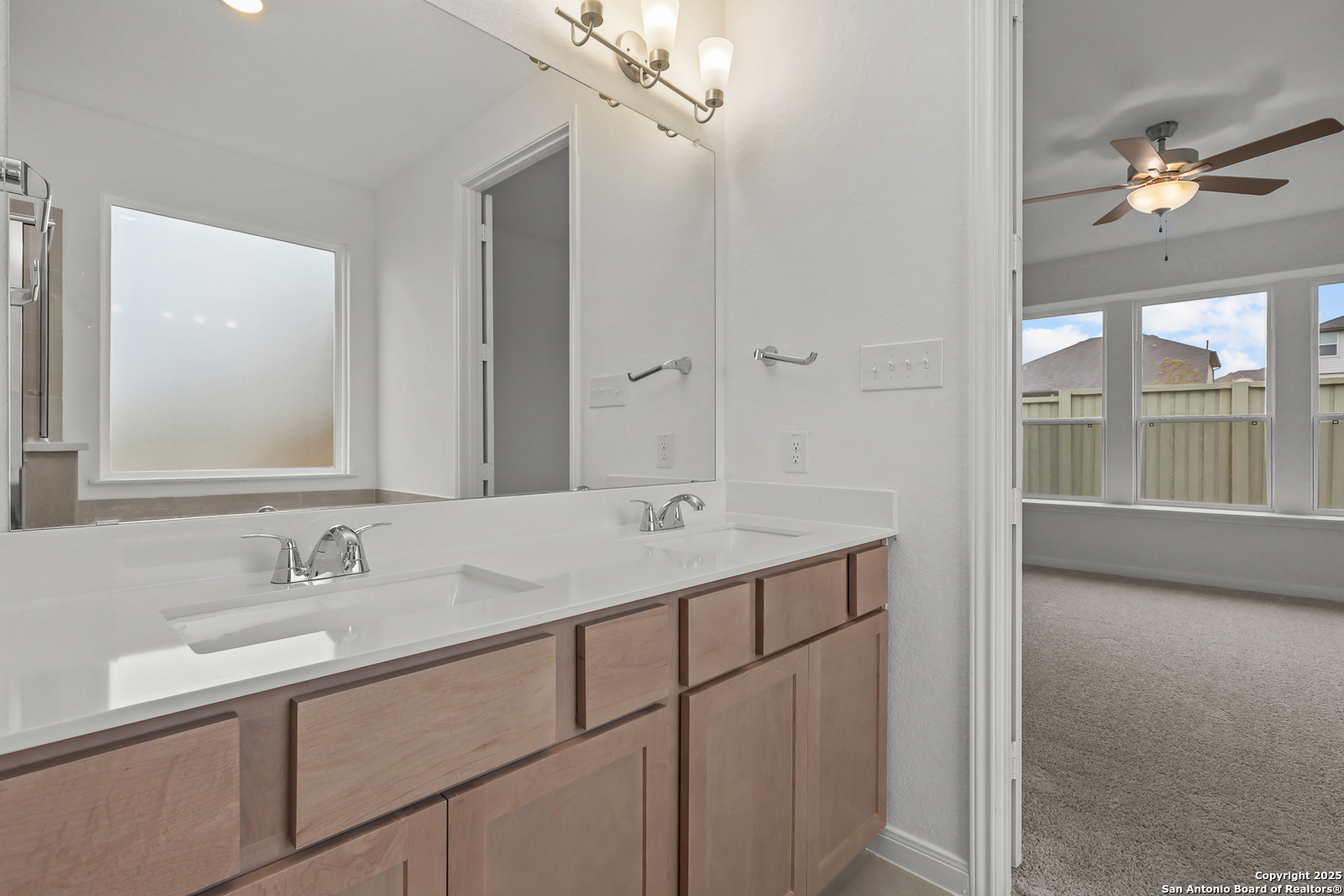 409 Foxtail Canyon Cibolo TX 78108