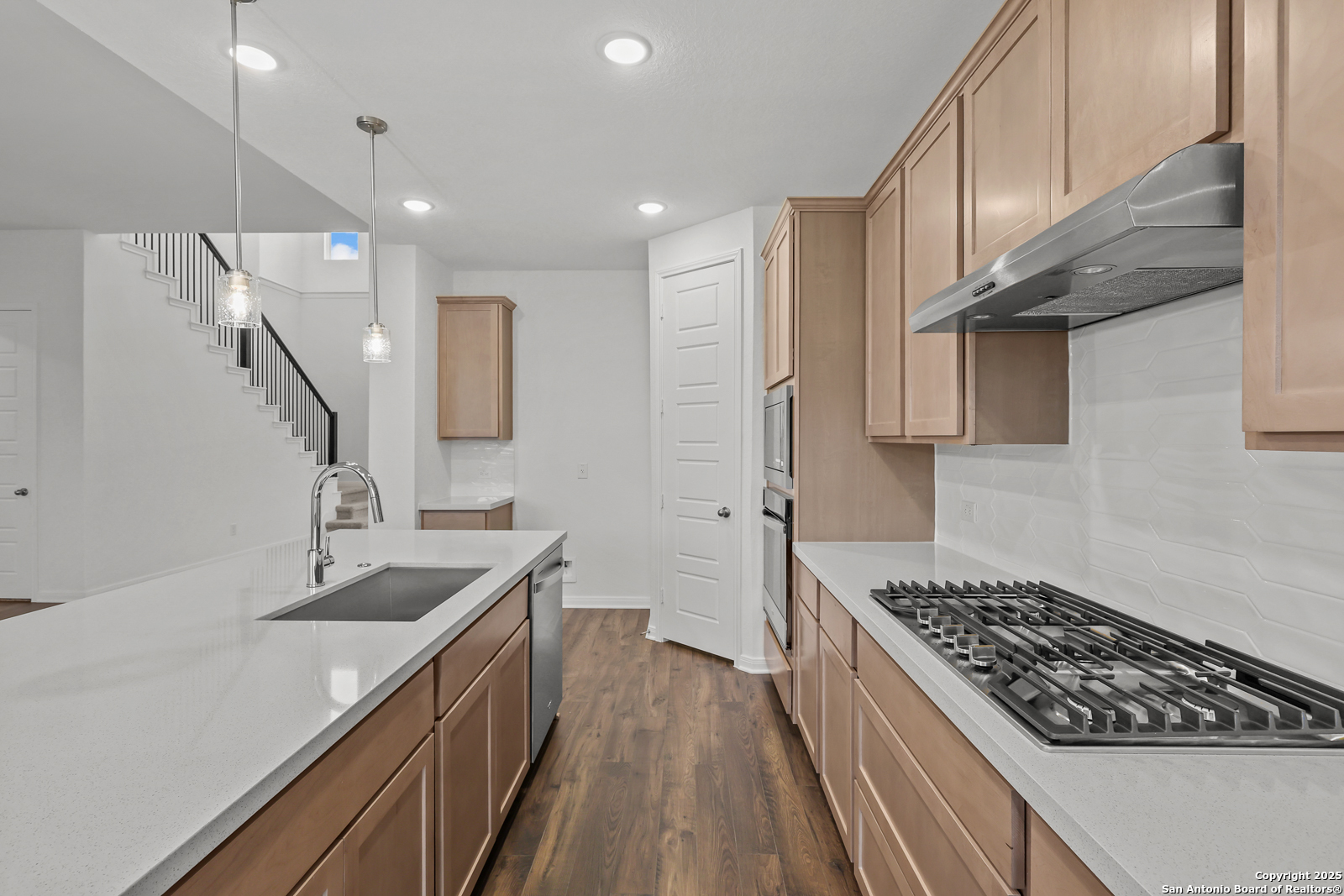 409 Foxtail Canyon Cibolo TX 78108