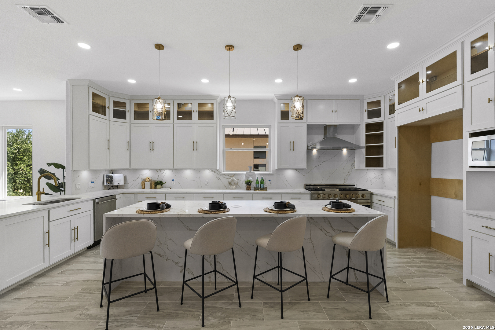7310 Cresta Bulivar San Antonio TX 78256