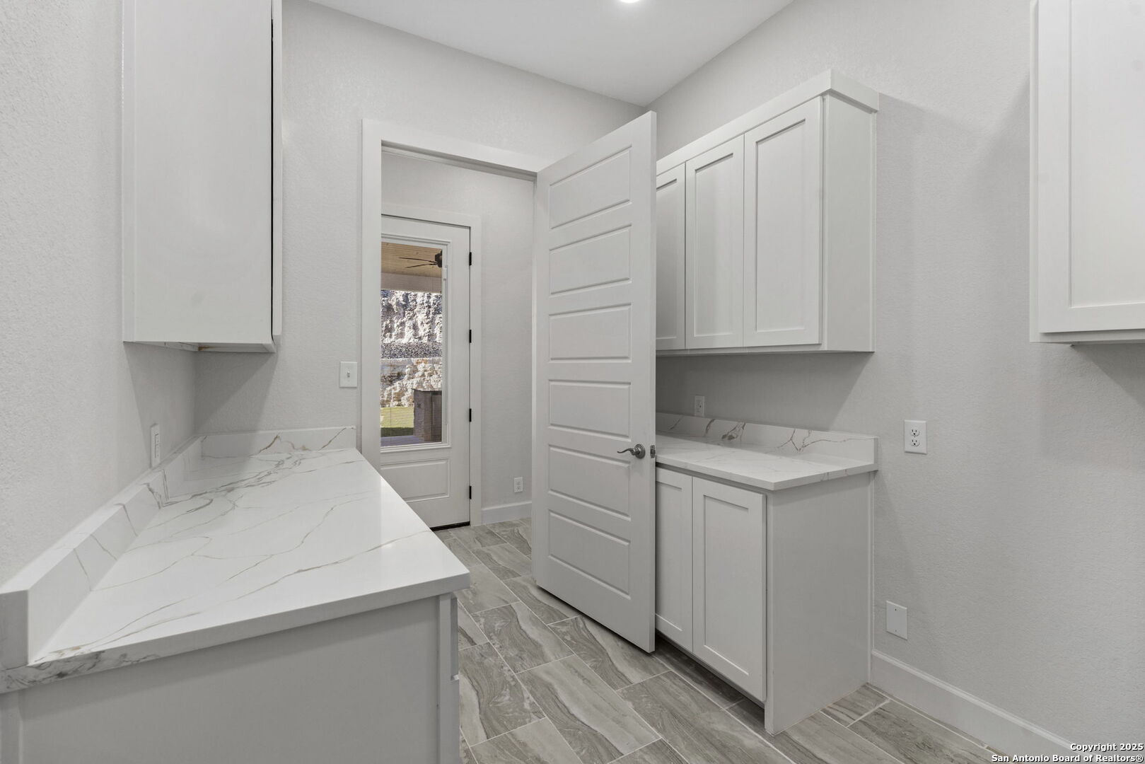 7310 Cresta Bulivar San Antonio TX 78256