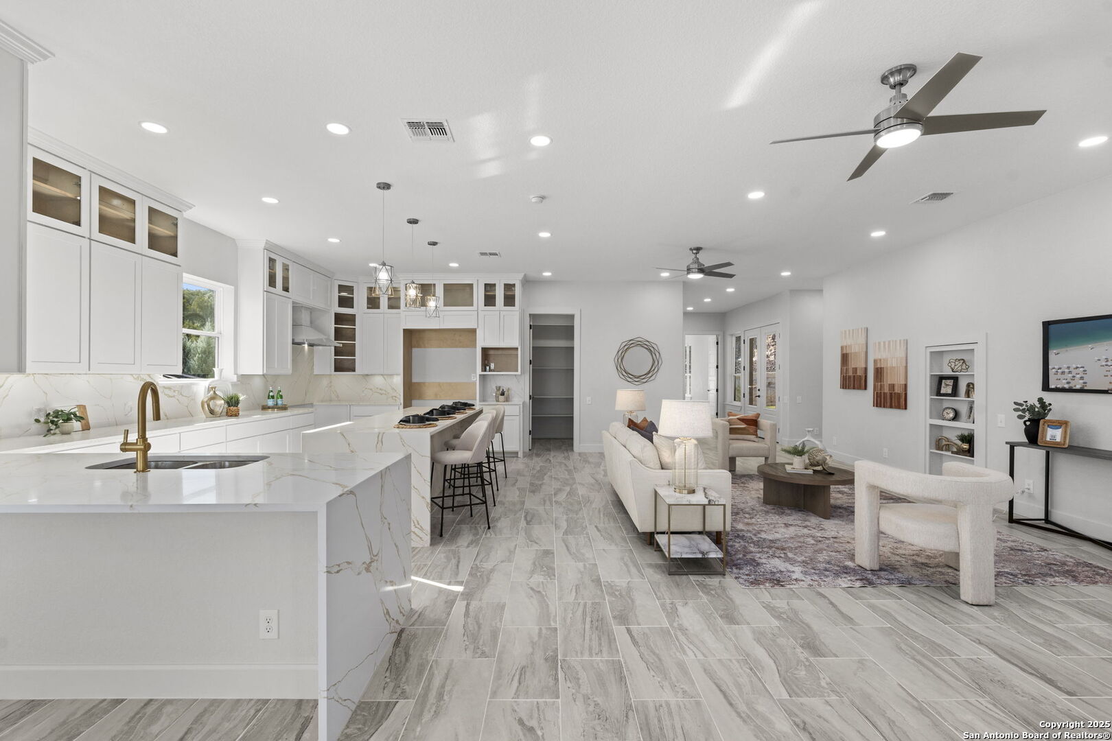 7310 Cresta Bulivar San Antonio TX 78256