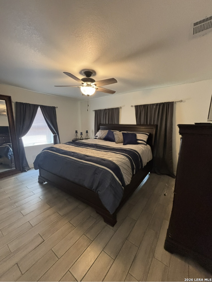 129 Halliday San Antonio TX 78210