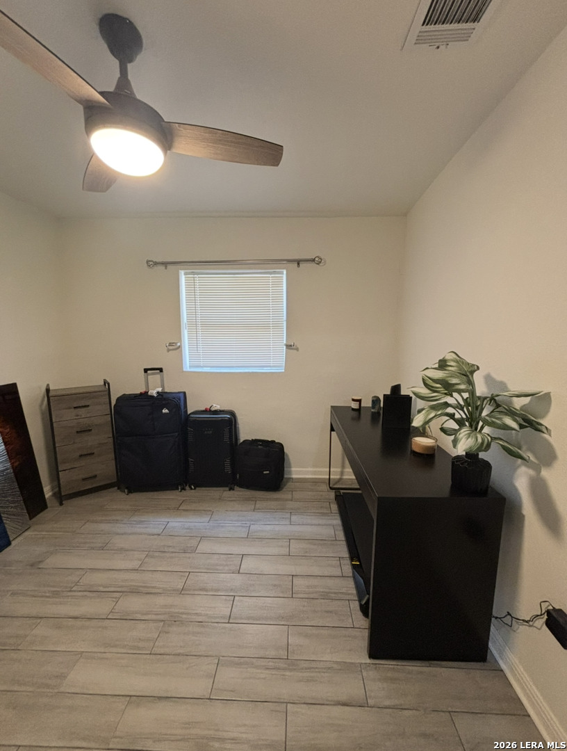 129 Halliday San Antonio TX 78210