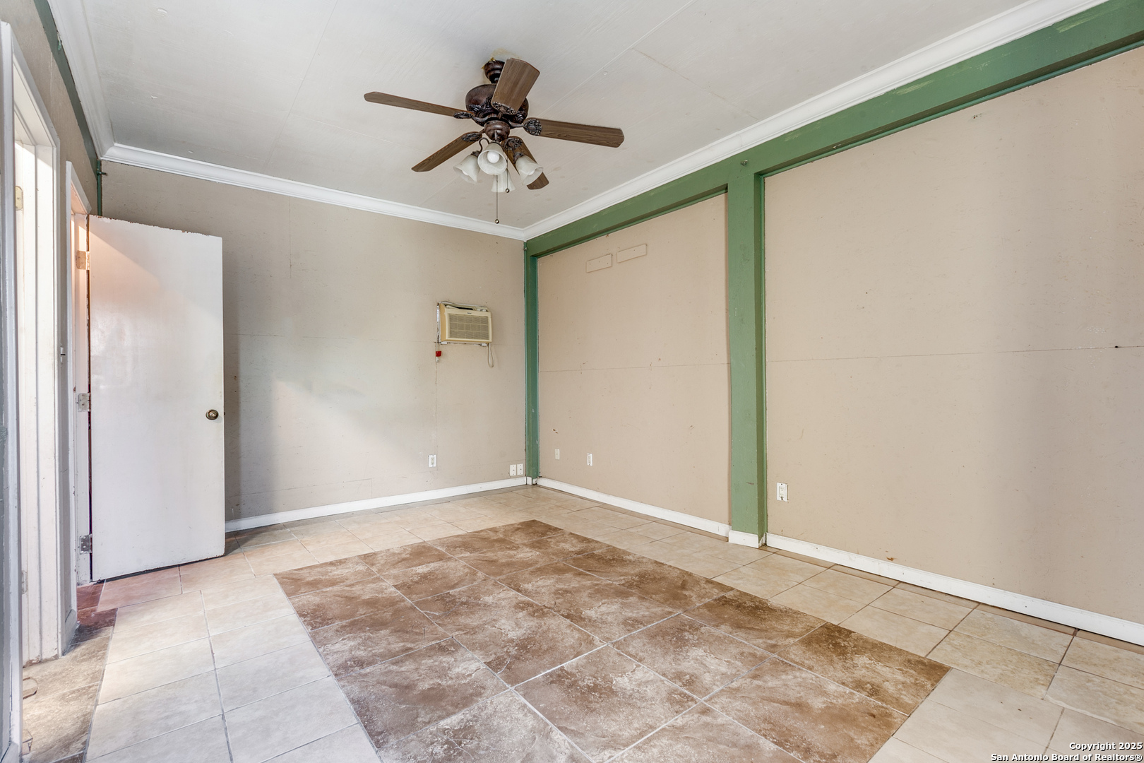 1022 S Hamilton San Antonio TX 78207