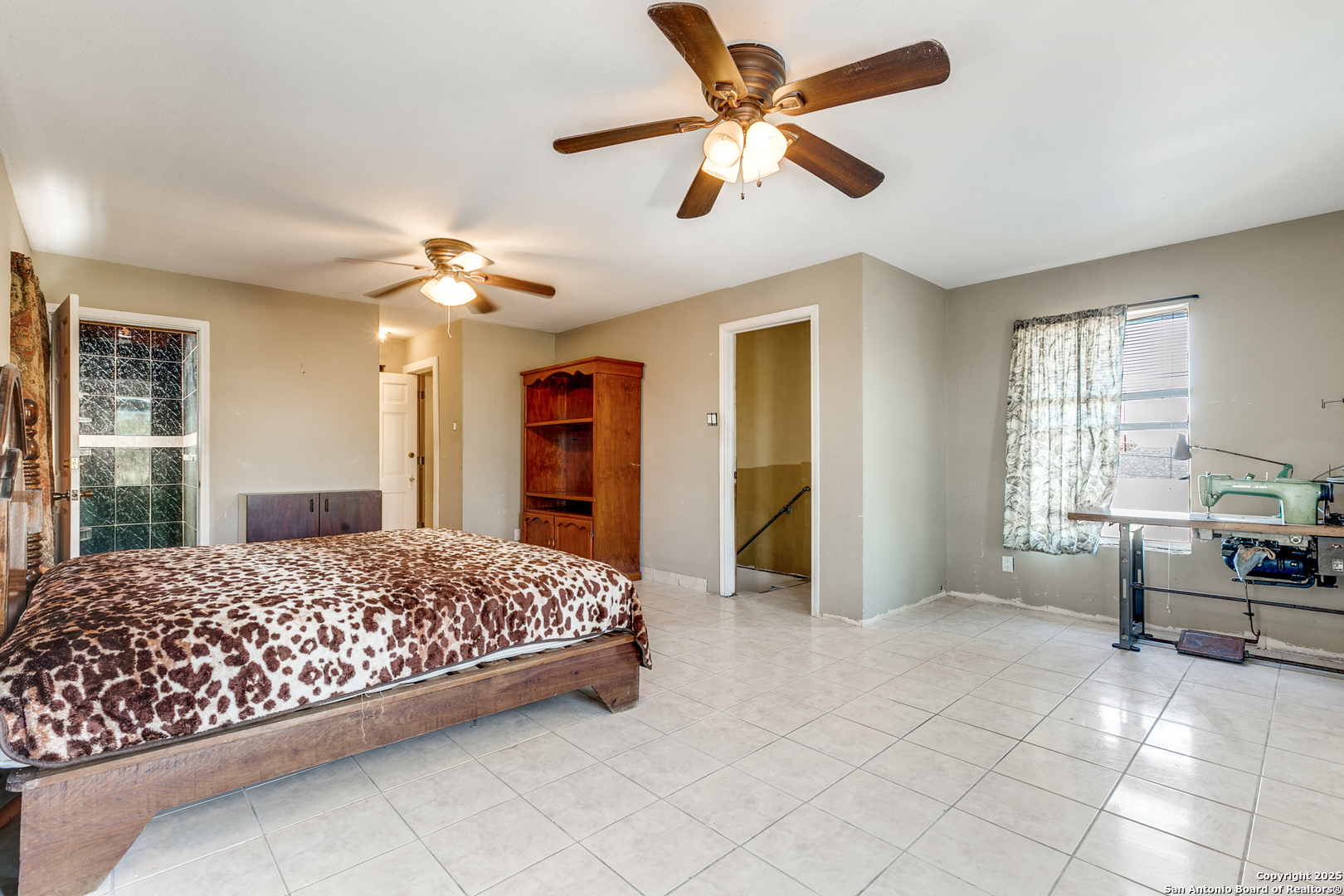 1022 S Hamilton San Antonio TX 78207