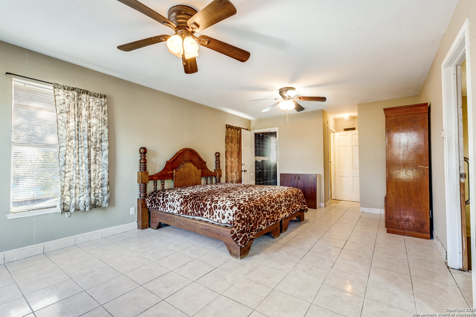 1022 S Hamilton San Antonio TX 78207