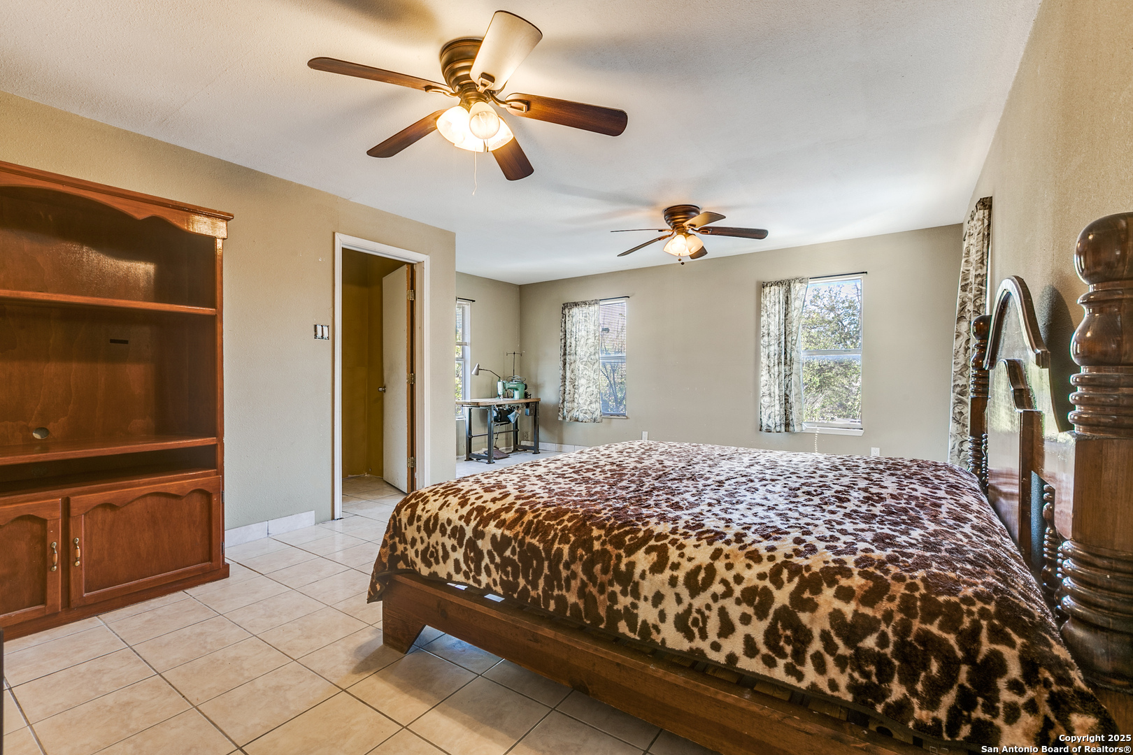 1022 S Hamilton San Antonio TX 78207